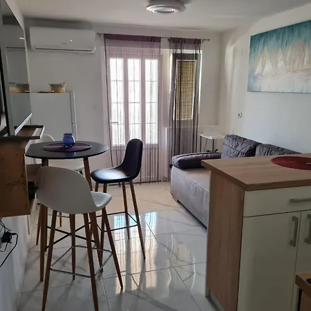 Posavec Apartmán Vir